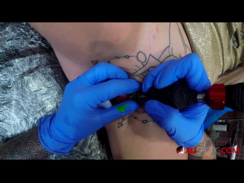 ❤️ tattooed ທີ່ສຸດ Hottie Sully Savage ໄດ້ຮັບ tattoo ສຸດ clitoris ຂອງນາງ ❤ ວິດີໂອໂປ້ ທີ່ lo.virtsextor.ru ❌❤